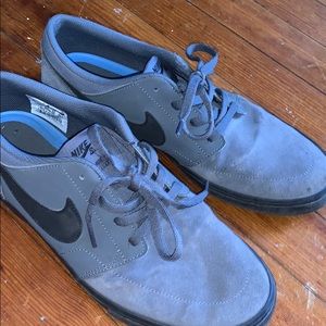 Very good condition Nike SB portmore